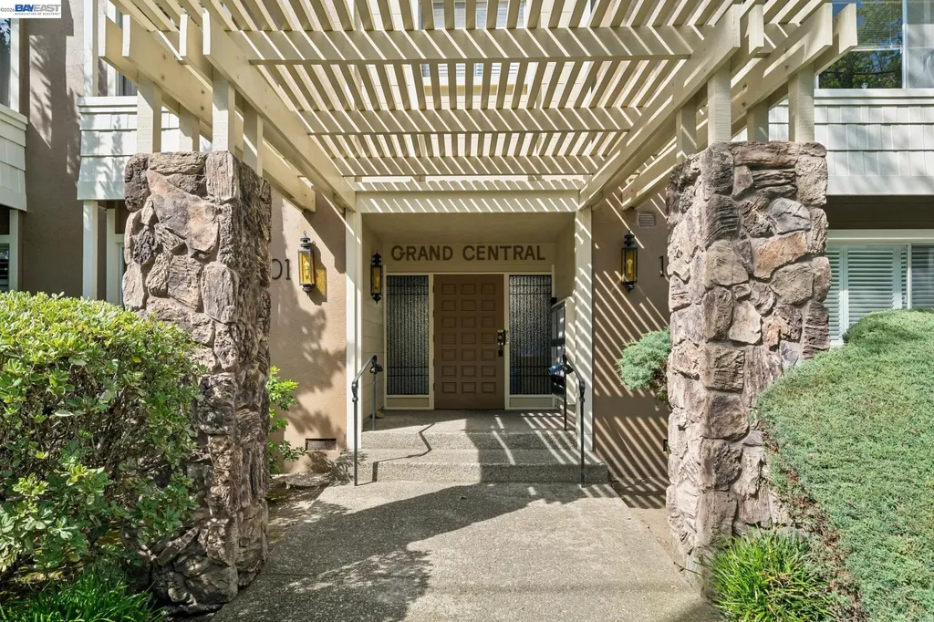 1701 Central Avenue Alameda CA 94501