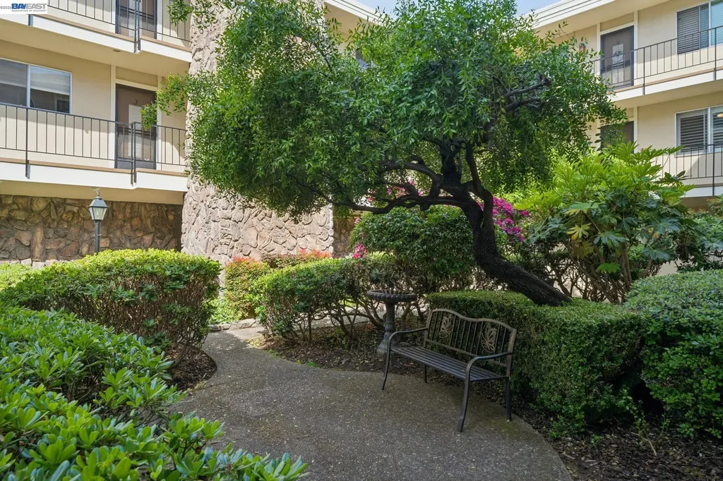1701 Central Avenue Alameda CA 94501