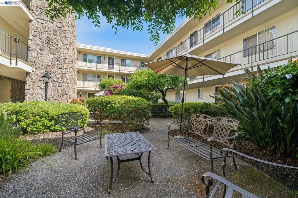 1701 Central Avenue Alameda CA 94501