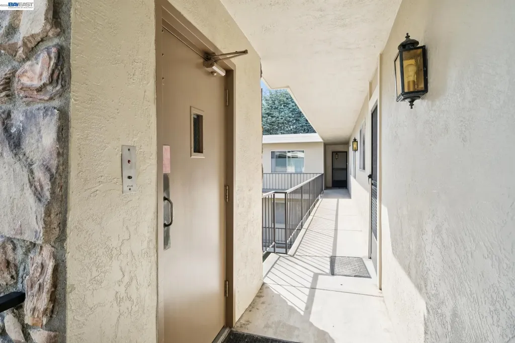 1701 Central Avenue Alameda CA 94501