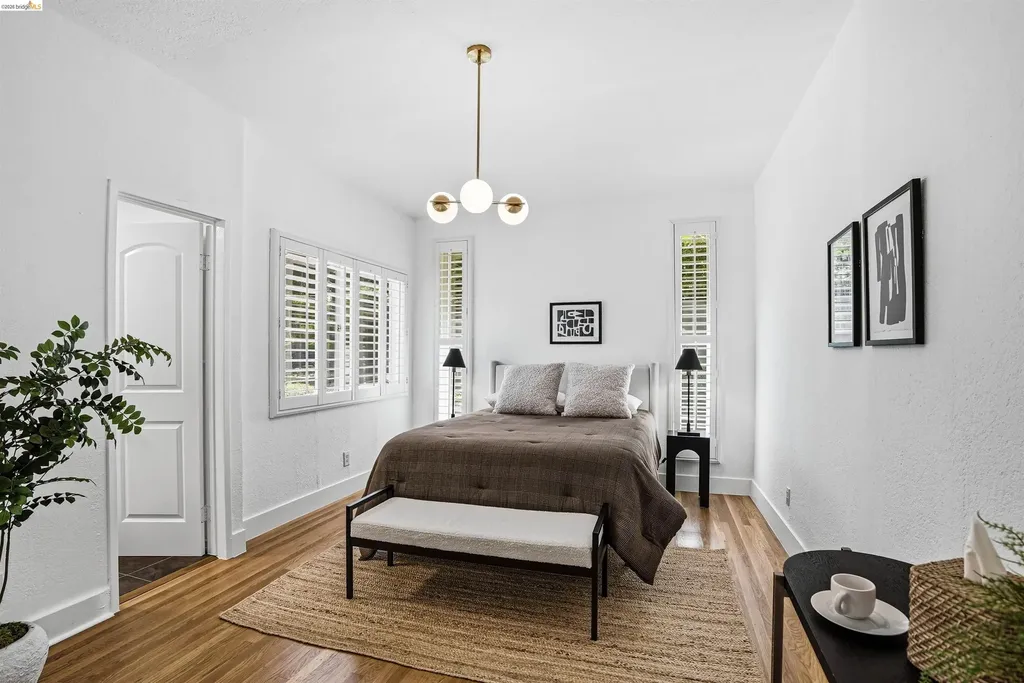 2237 Trafalgar Place Oakland CA 94611