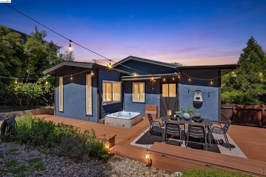 2237 Trafalgar Place Oakland CA 94611