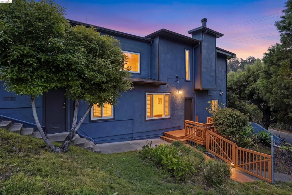 2237 Trafalgar Place Oakland CA 94611