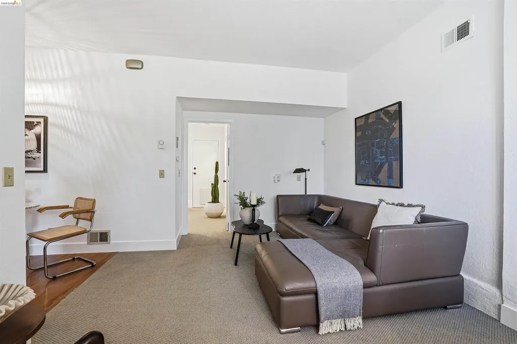 2237 Trafalgar Place Oakland CA 94611