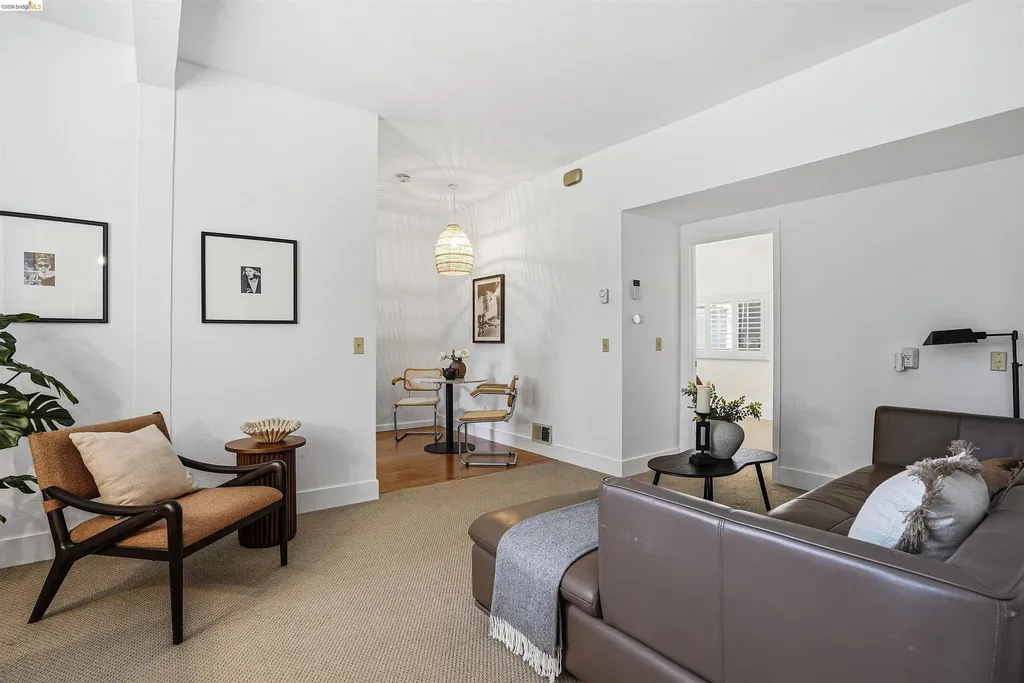 2237 Trafalgar Place Oakland CA 94611