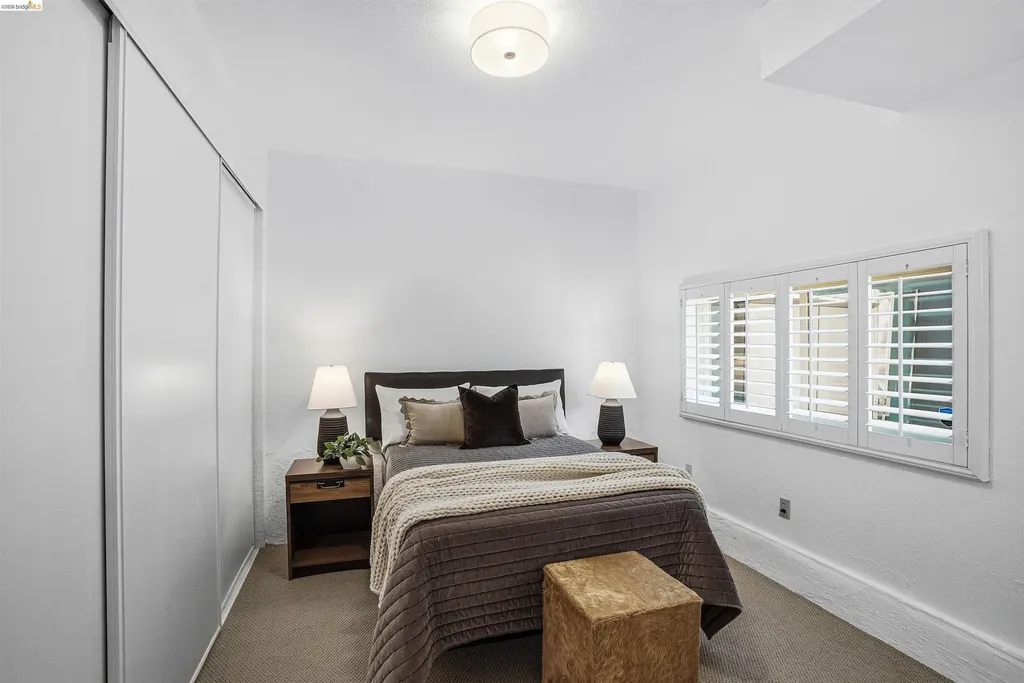 2237 Trafalgar Place Oakland CA 94611