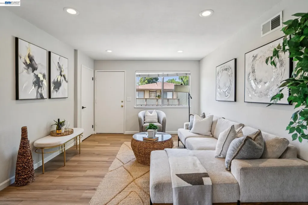 2297 Medallion Drive Union City CA 94587