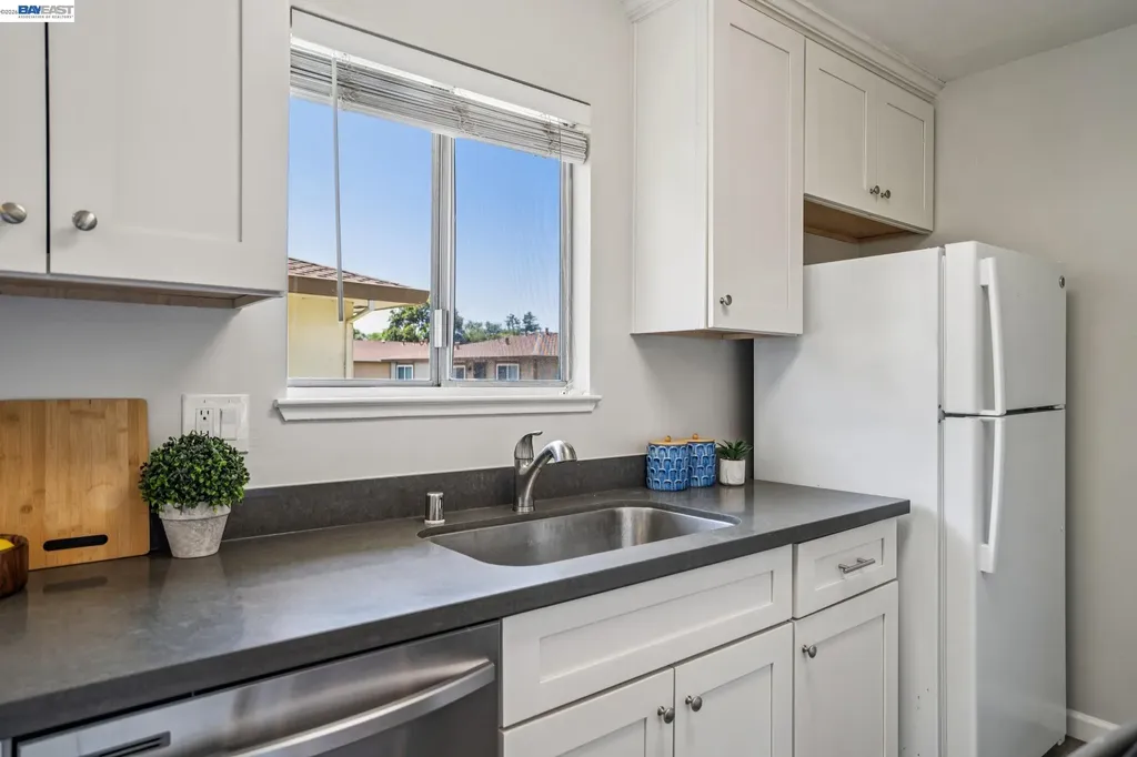 2297 Medallion Drive Union City CA 94587