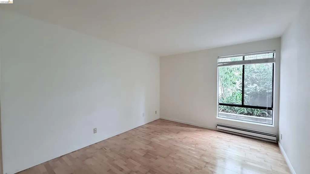 8 Admiral Drive Emeryville CA 94608