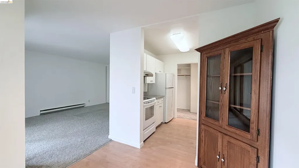8 Admiral Drive Emeryville CA 94608