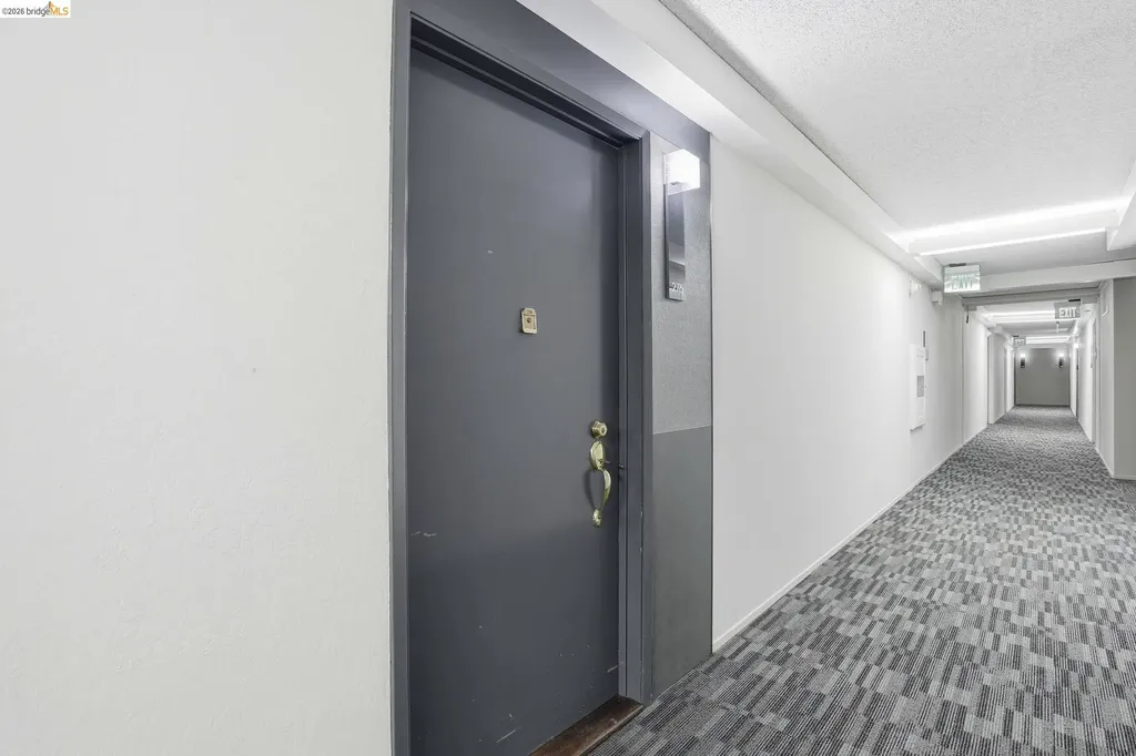 2 Admiral Drive Emeryville CA 94608