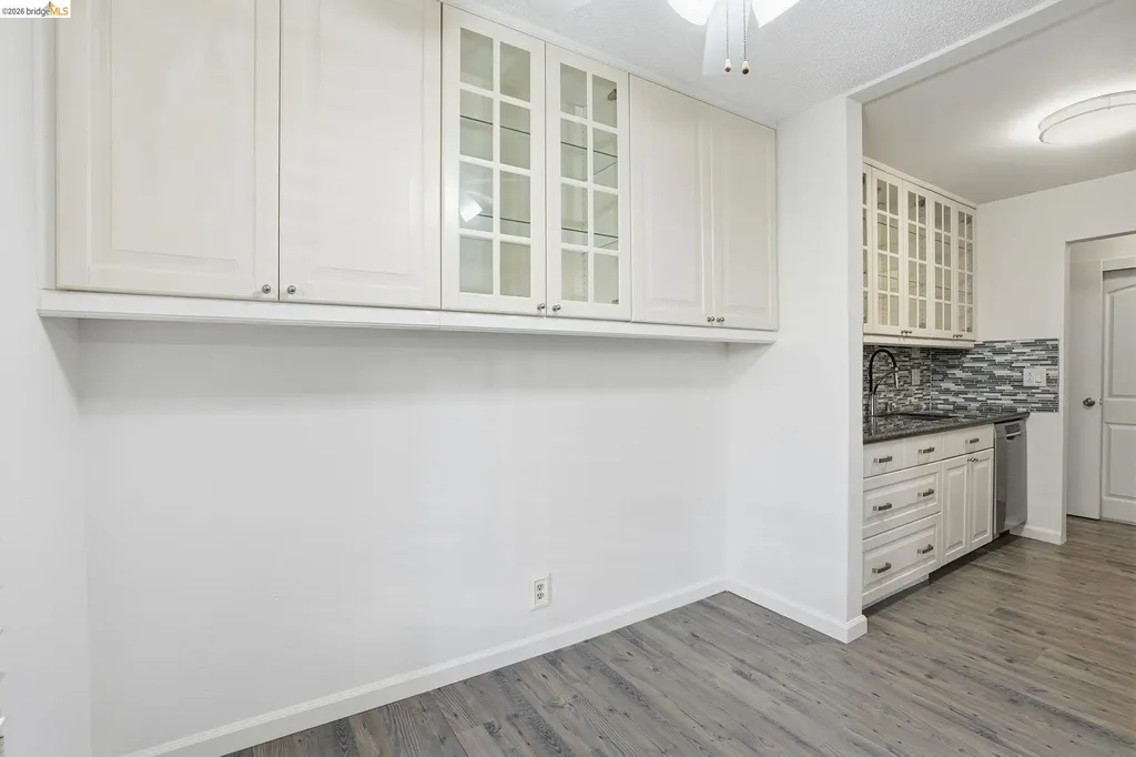 2 Admiral Drive Emeryville CA 94608