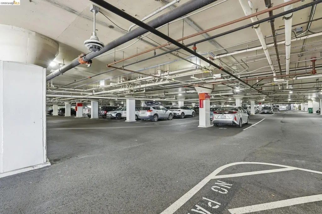 2 Admiral Drive Emeryville CA 94608