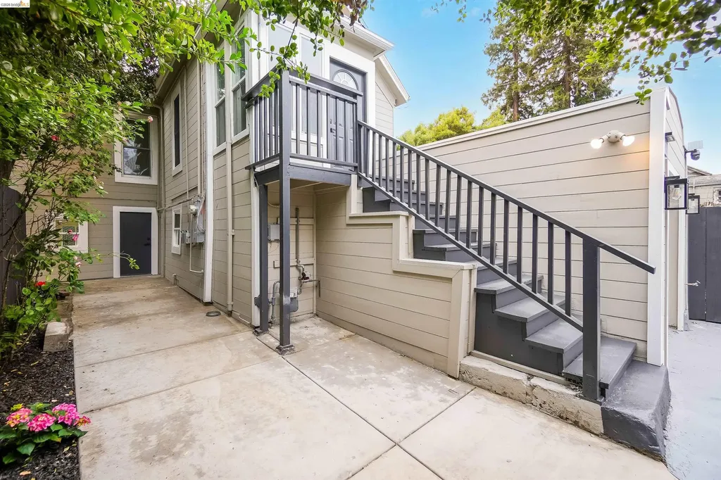 1812 Woolsey Street Berkeley CA 94703