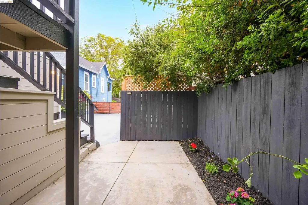 1812 Woolsey Street Berkeley CA 94703