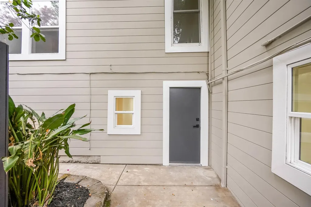 1812 Woolsey Street Berkeley CA 94703