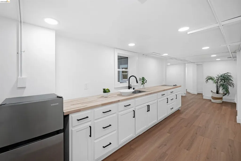 1812 Woolsey Street Berkeley CA 94703