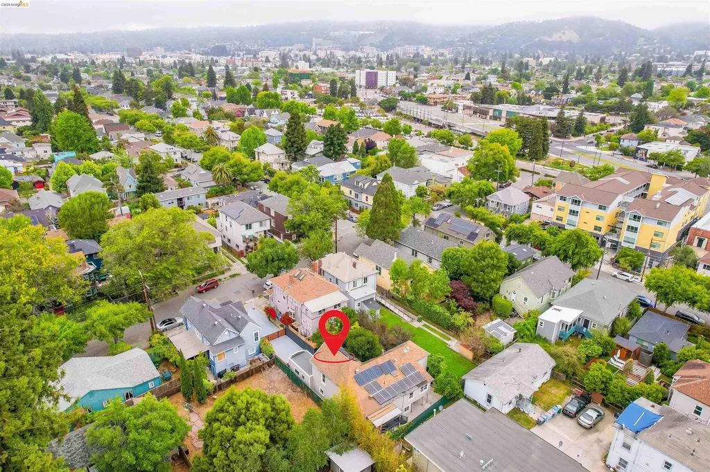 1812 Woolsey Street Berkeley CA 94703