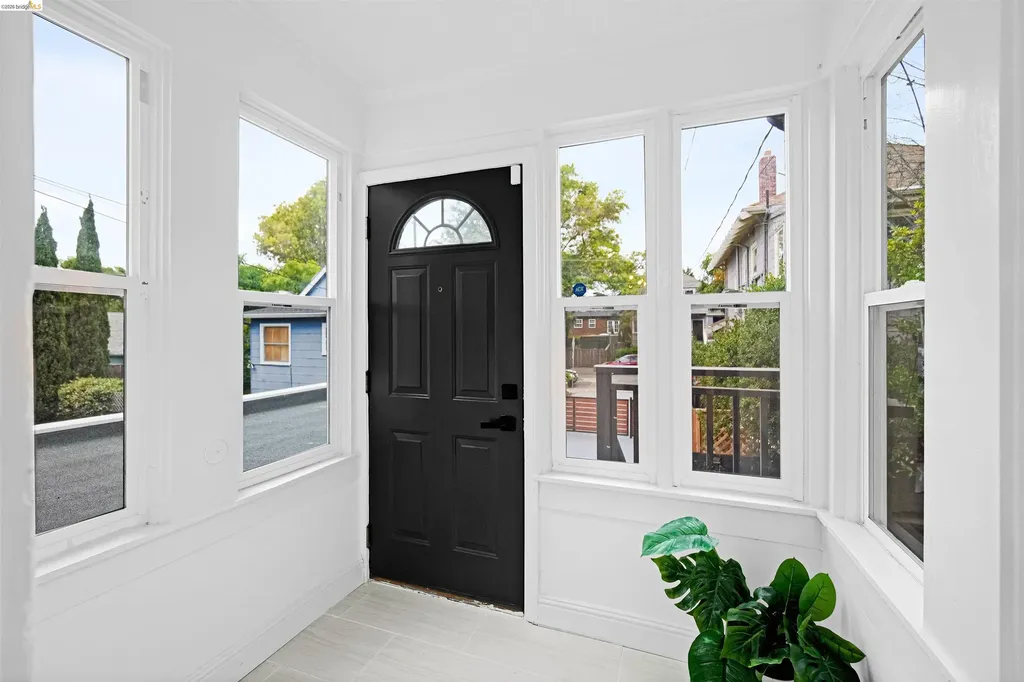 1812 Woolsey Street Berkeley CA 94703