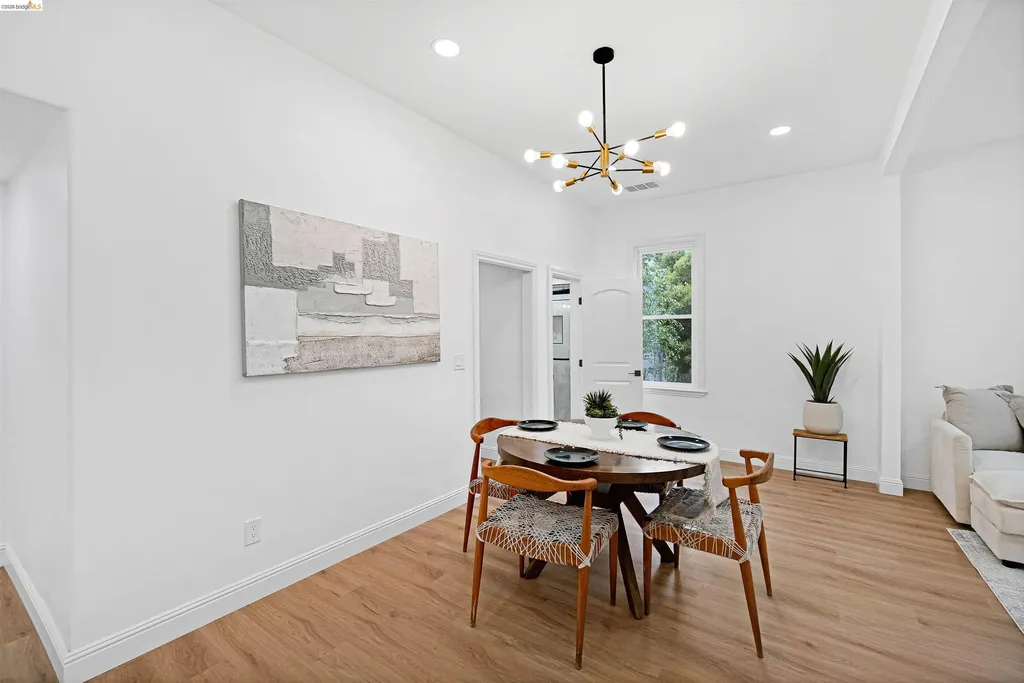 1812 Woolsey Street Berkeley CA 94703