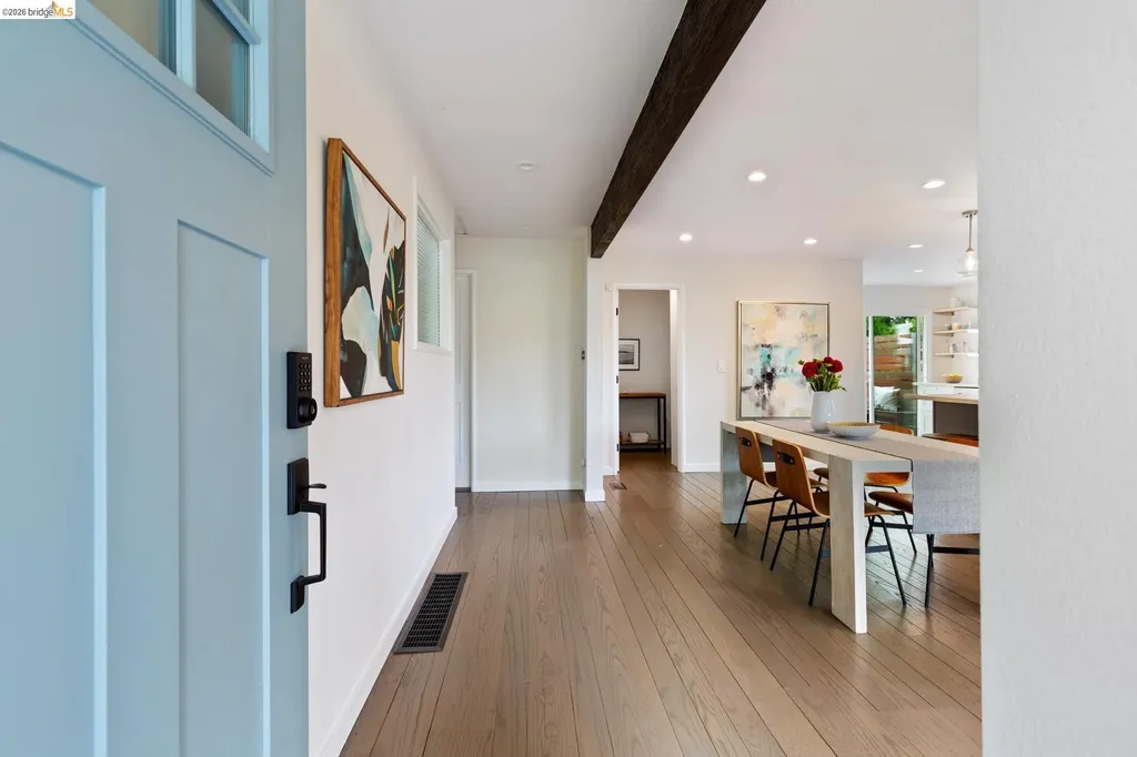 4086 Laguna Avenue Oakland CA 94602