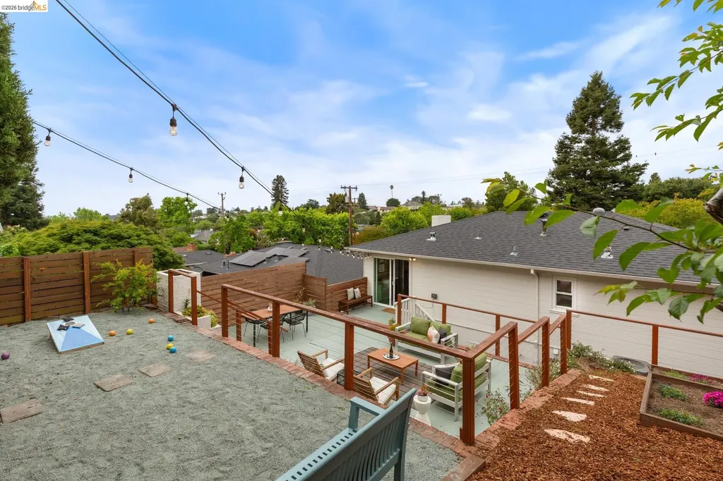4086 Laguna Avenue Oakland CA 94602