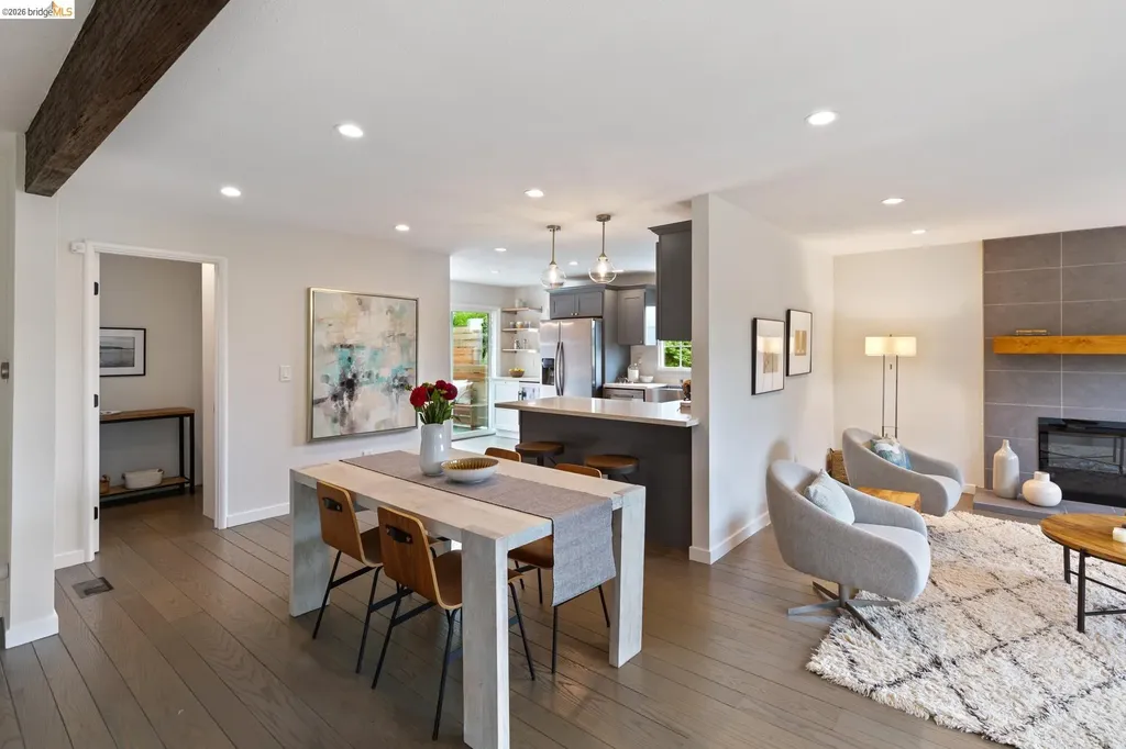 4086 Laguna Avenue Oakland CA 94602