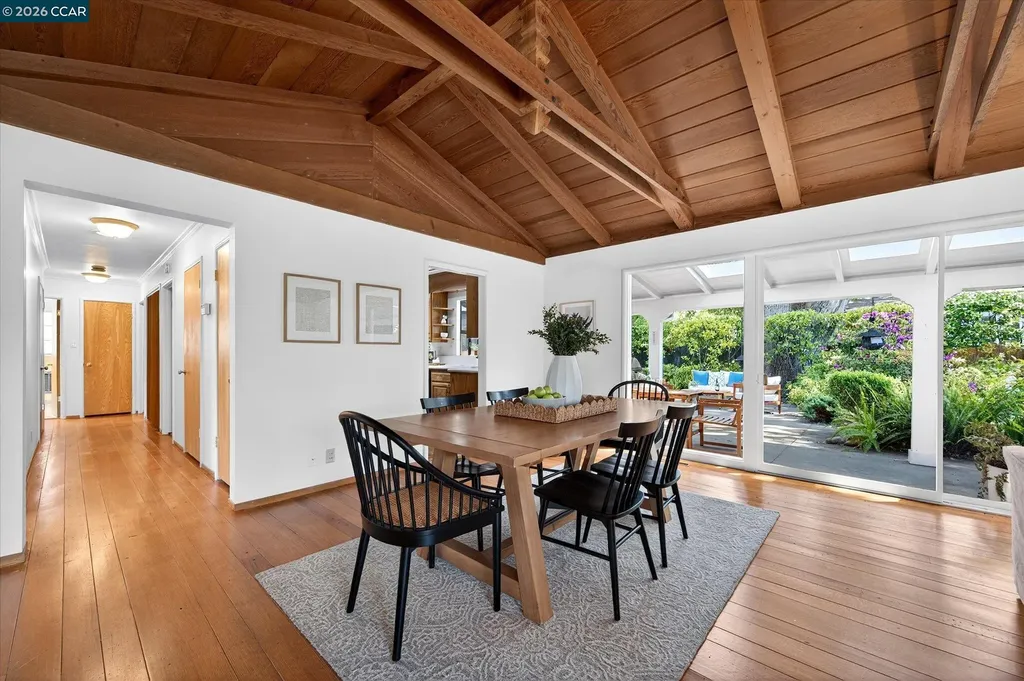850 Paradise Court Lafayette CA 94549