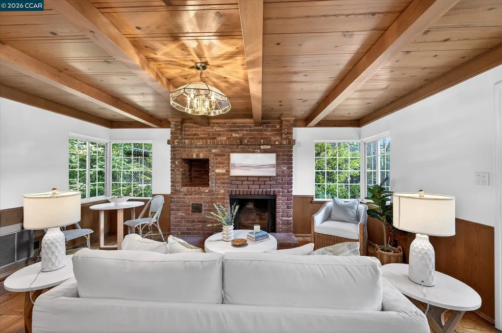850 Paradise Court Lafayette CA 94549