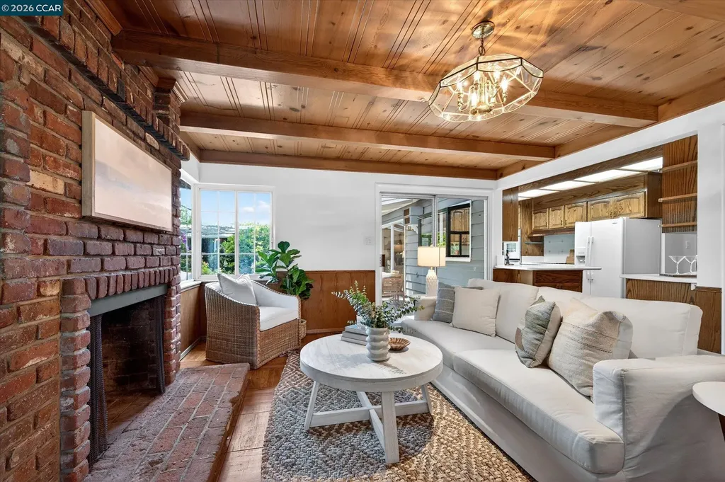 850 Paradise Court Lafayette CA 94549