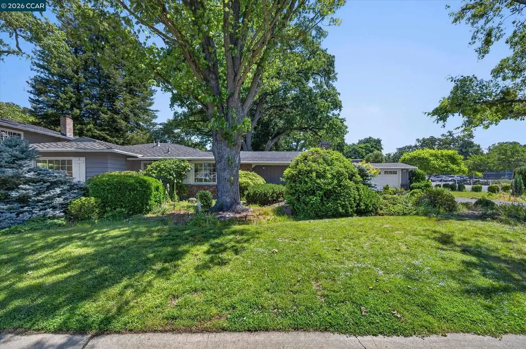 850 Paradise Court Lafayette CA 94549