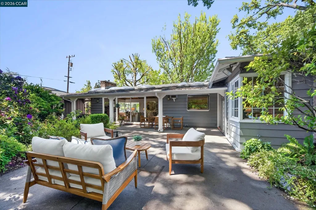 850 Paradise Court Lafayette CA 94549