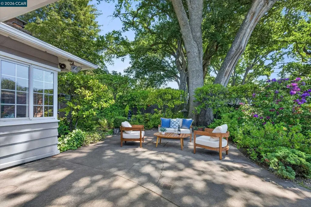 850 Paradise Court Lafayette CA 94549
