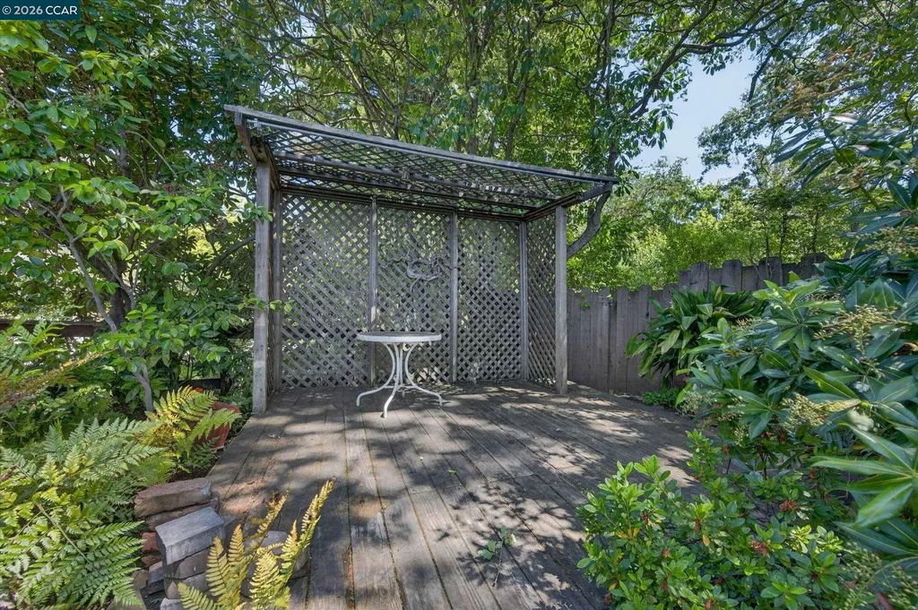 850 Paradise Court Lafayette CA 94549