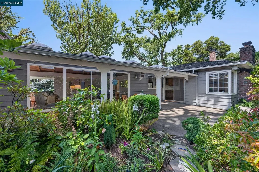 850 Paradise Court Lafayette CA 94549
