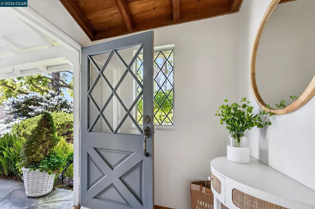 850 Paradise Court Lafayette CA 94549