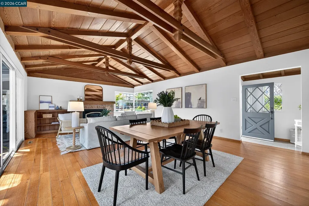 850 Paradise Court Lafayette CA 94549