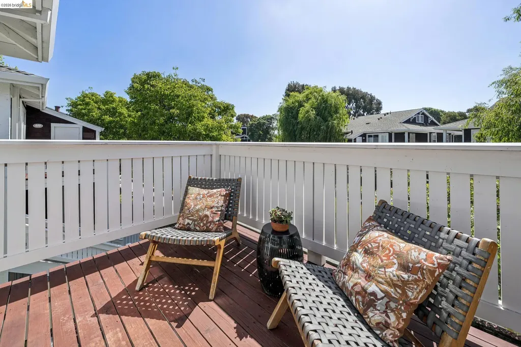 154 Marina Lakes Drive Richmond CA 94804