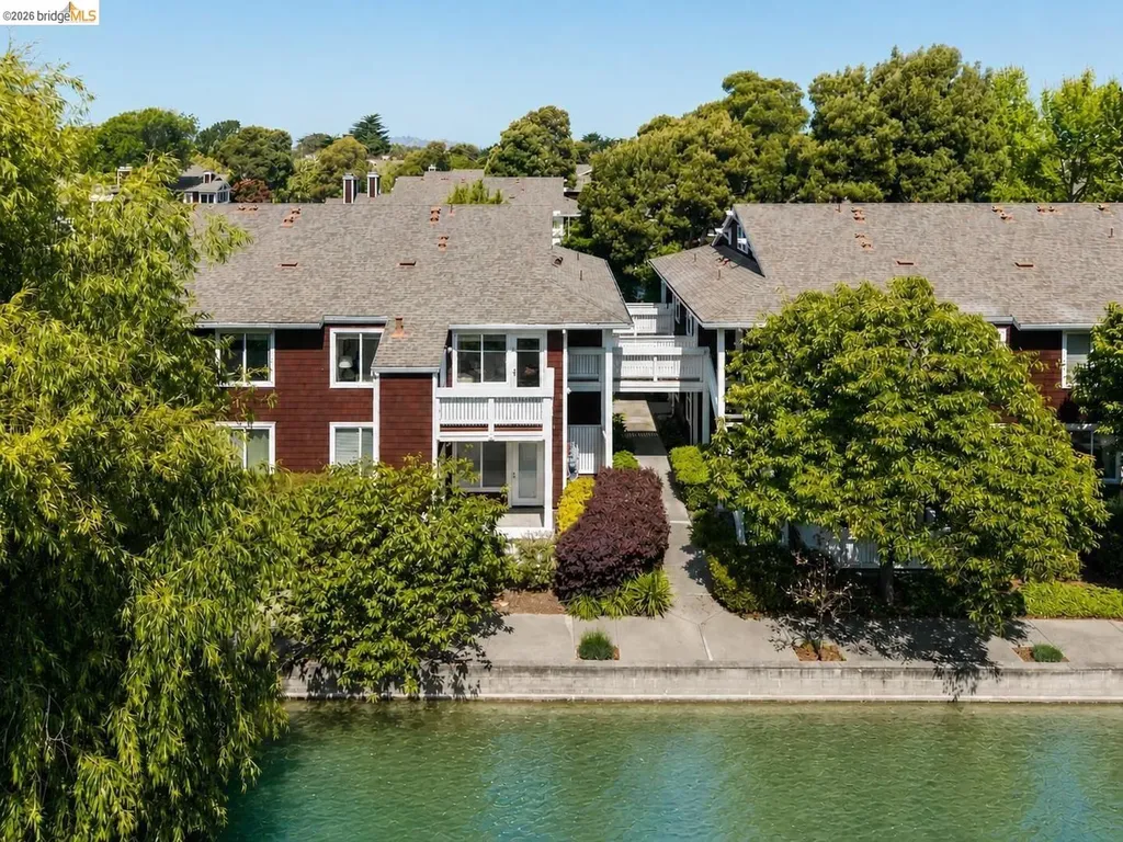 154 Marina Lakes Drive Richmond CA 94804