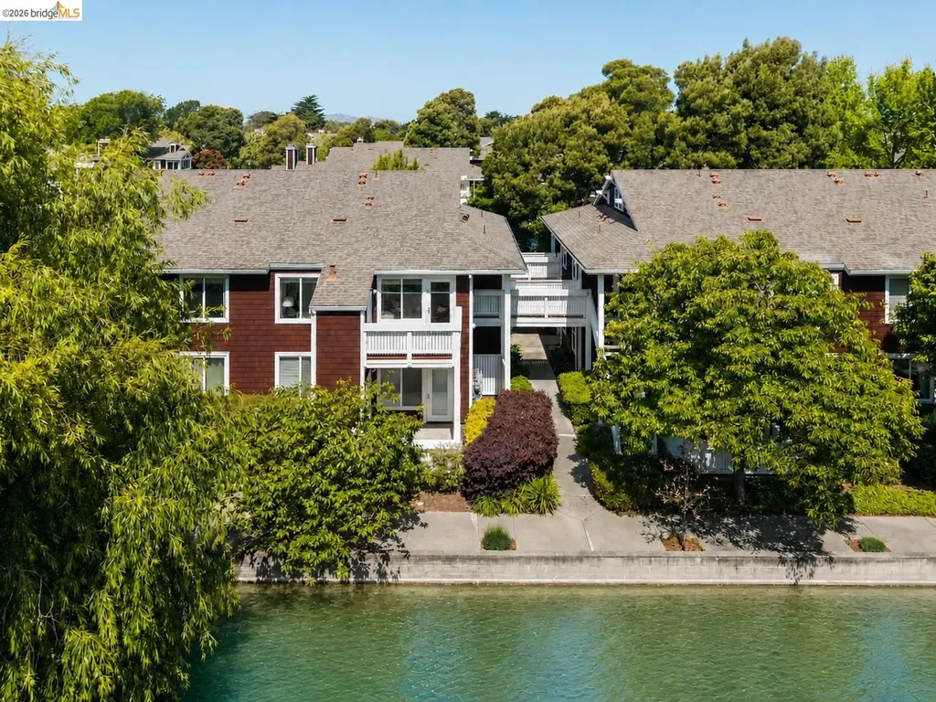 154 Marina Lakes Drive Richmond CA 94804