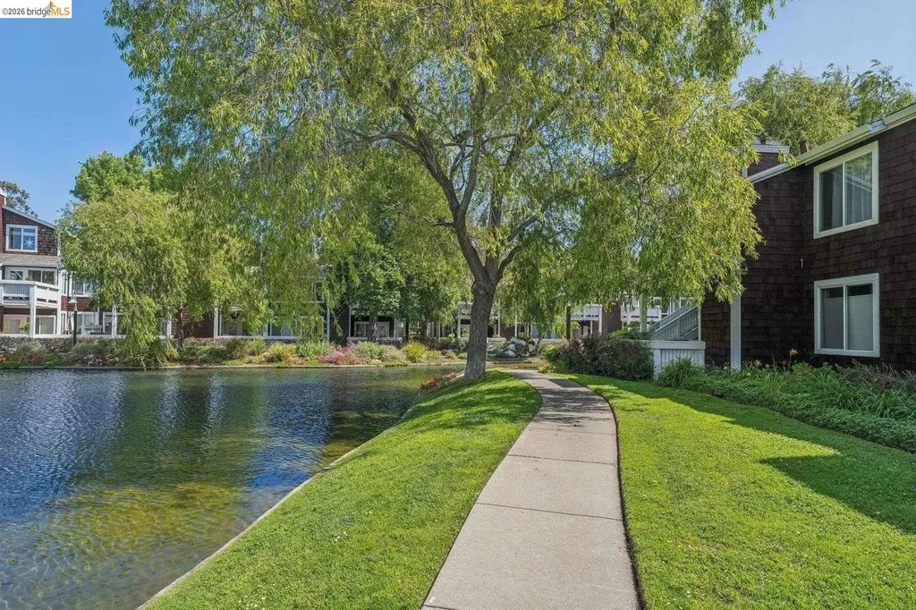 154 Marina Lakes Drive Richmond CA 94804