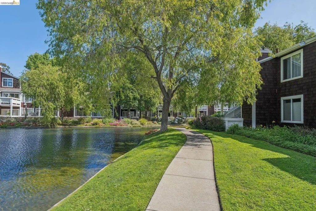 154 Marina Lakes Drive Richmond CA 94804
