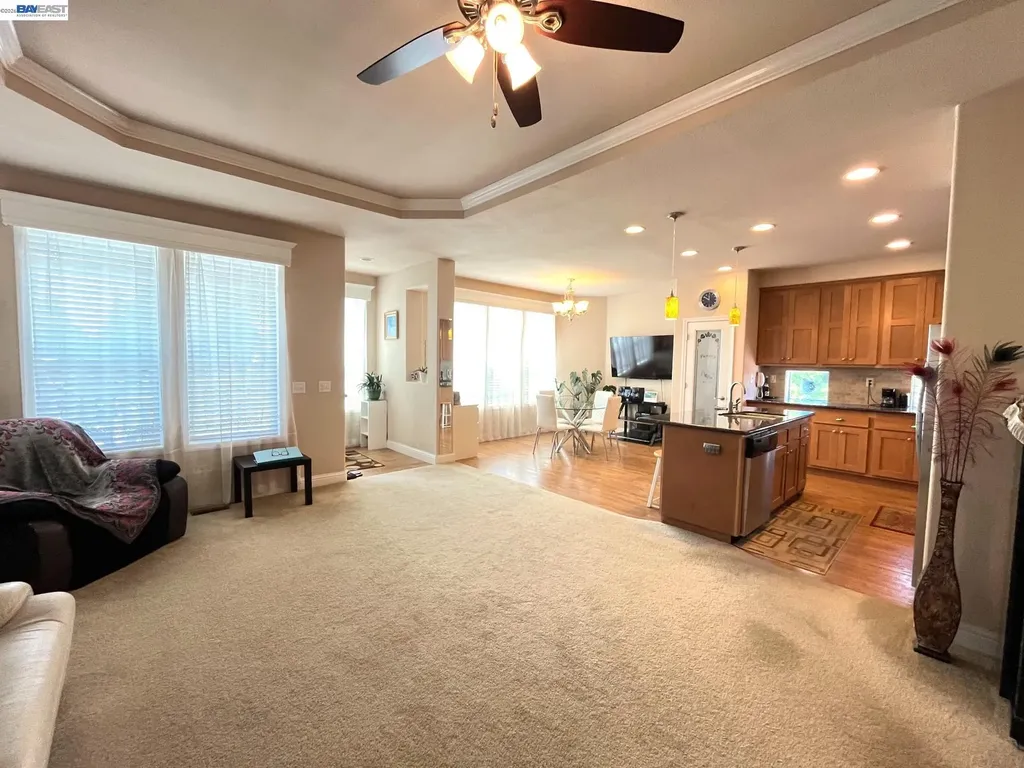 1291 Sussex Way Hayward CA 94544