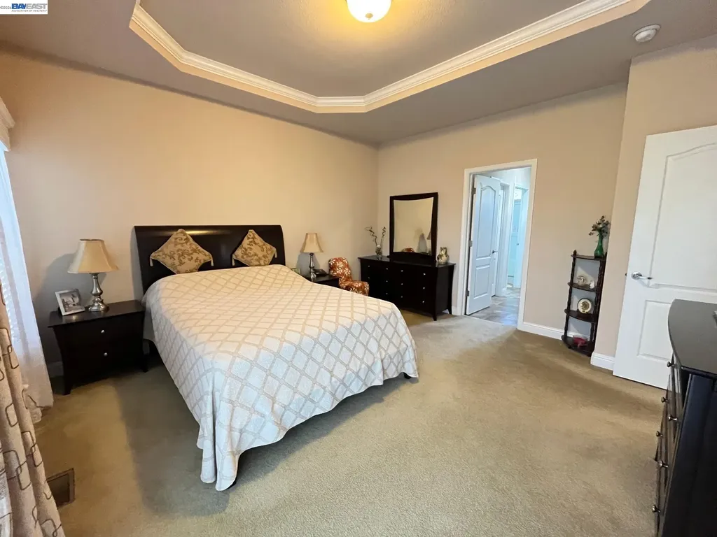 1291 Sussex Way Hayward CA 94544