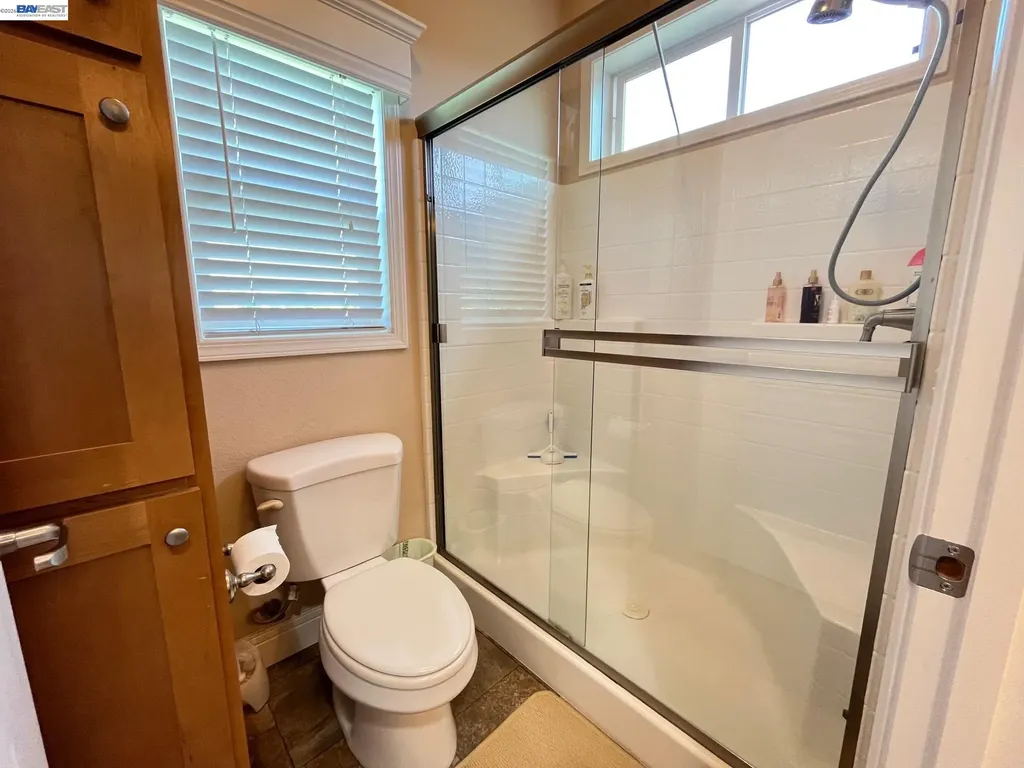 1291 Sussex Way Hayward CA 94544