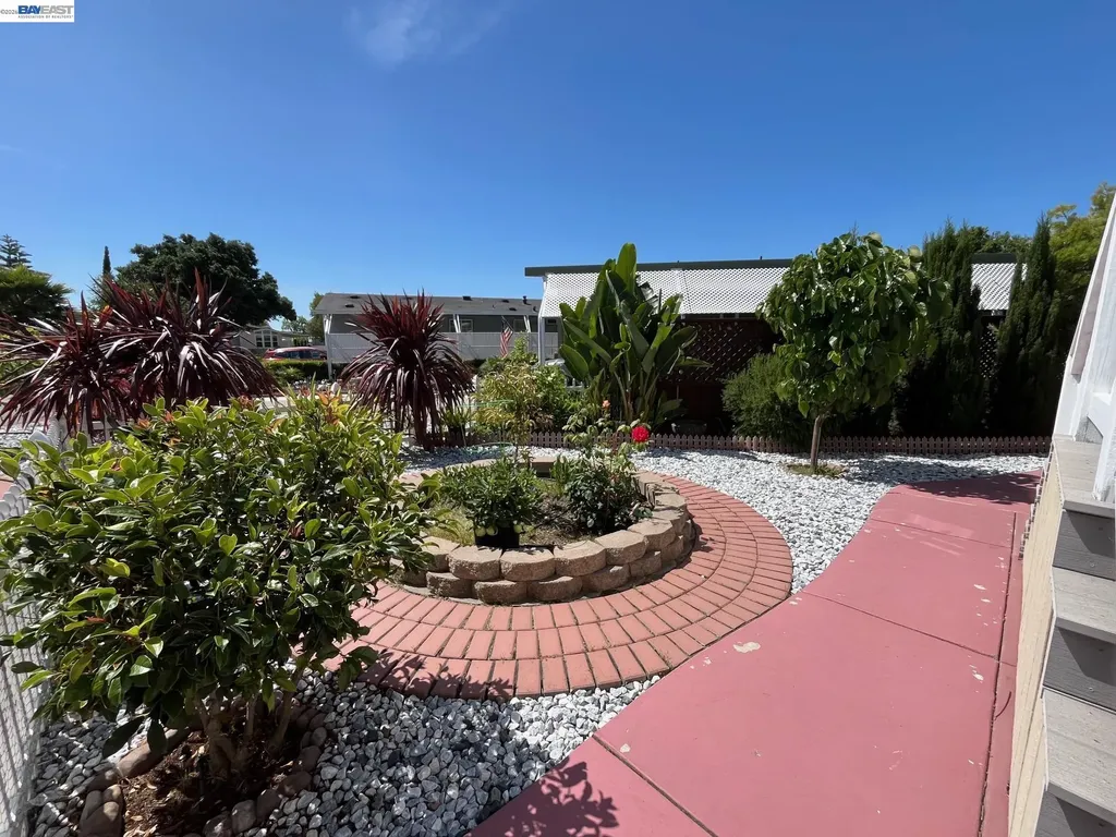 1291 Sussex Way Hayward CA 94544