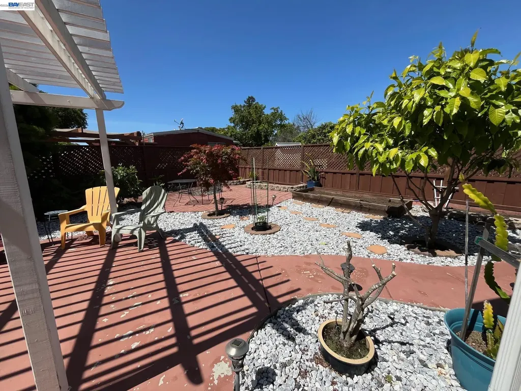 1291 Sussex Way Hayward CA 94544