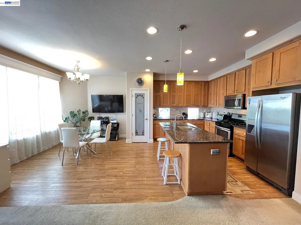 1291 Sussex Way Hayward CA 94544