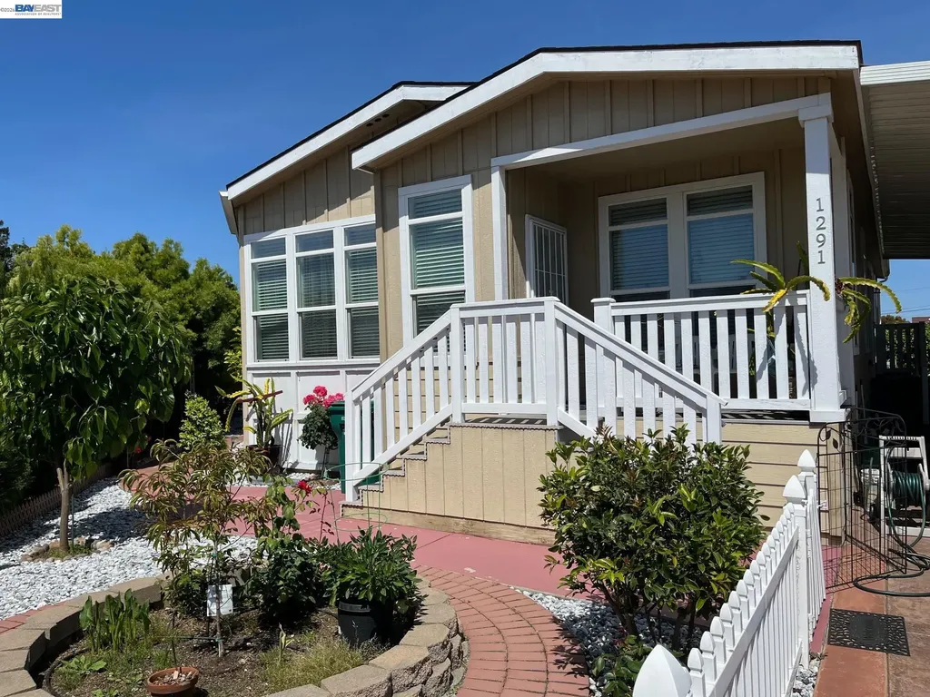 1291 Sussex Way Hayward CA 94544