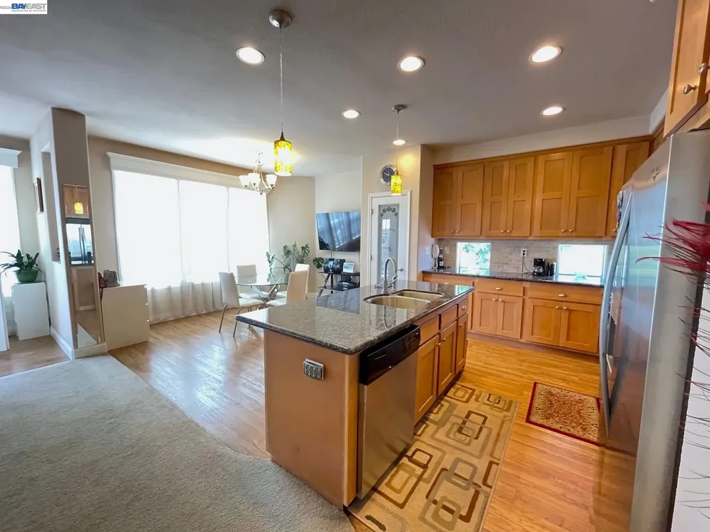 1291 Sussex Way Hayward CA 94544